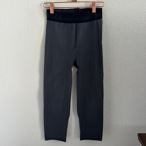 Lululemon Seamless Leggings with Laser Cut and Spellout Waistband Vintage 4